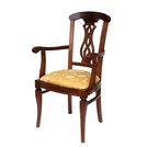 Деревянный стул