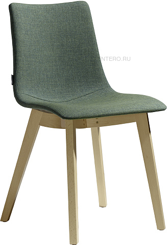 Деревянные стулья