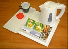 Комплект подносов Zen Line 377х327 с чайником Zenith 0,8л, 1000Вт, черный, белый, слоновая кость