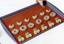 Коврик для выпечки 40*30 см. силиконовый красный