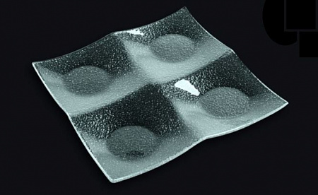 Тарелка квадр. 200*200 мм. прозр. стекло 3D