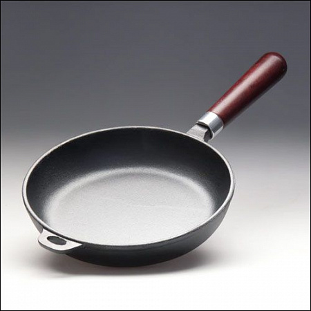 Сковорода d=30 см. чугун. с деревян. ручк. /6/