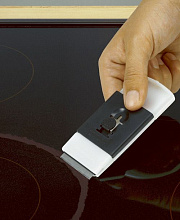 Скребок для стеклокерамических поверхностей 10*4,5 см. FM /12/